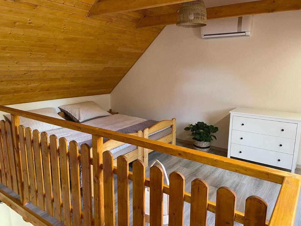 Vinný sklep u Mňa Mutěnice Exteriér fotografie